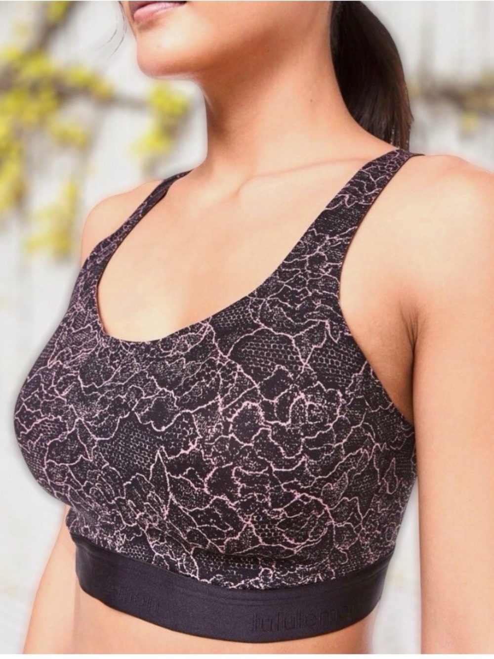 Lululemon Fine Form Bra. Convertible straps. Soft-fitting. Soft padded cups. 38B